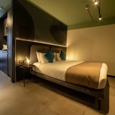 Eleven By Warren Collection