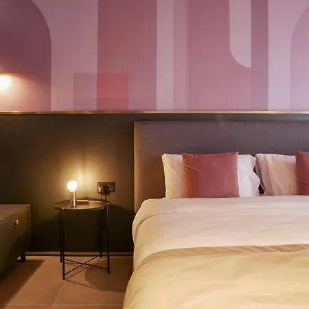 Apartman Eleven By Warren Collection