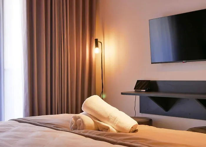 Apartman Eleven By Warren Collection