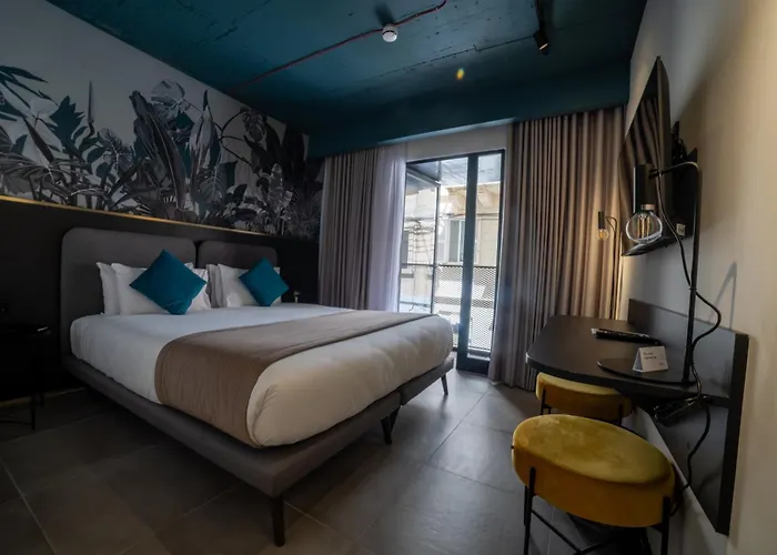 Eleven By Warren Collection *