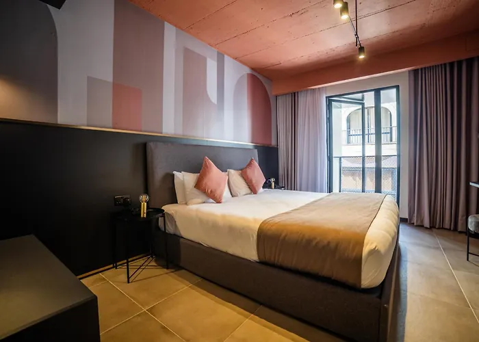 Eleven By Warren Collection *