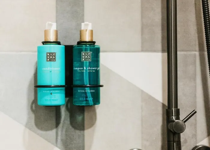 Eleven By Warren Collection Apartment