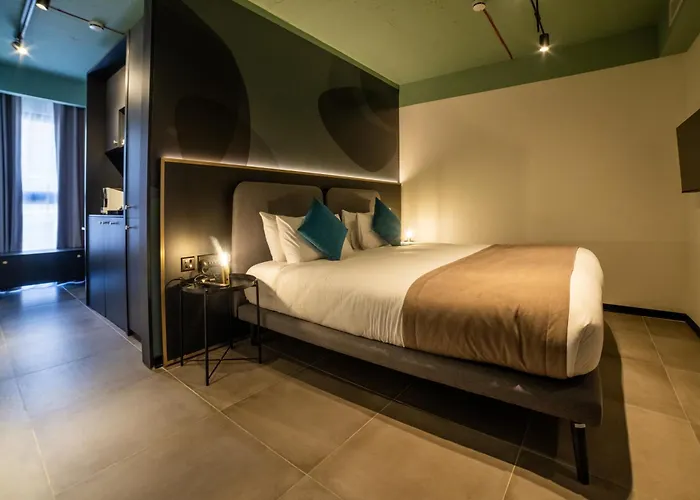 Eleven By Warren Collection Sliema