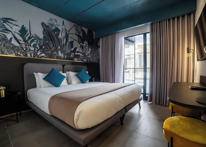 Eleven By Warren Collection *