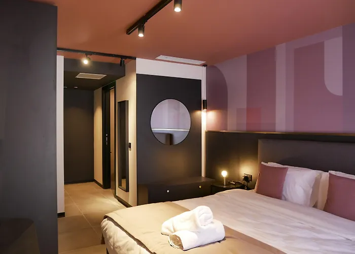 Apartman Eleven By Warren Collection