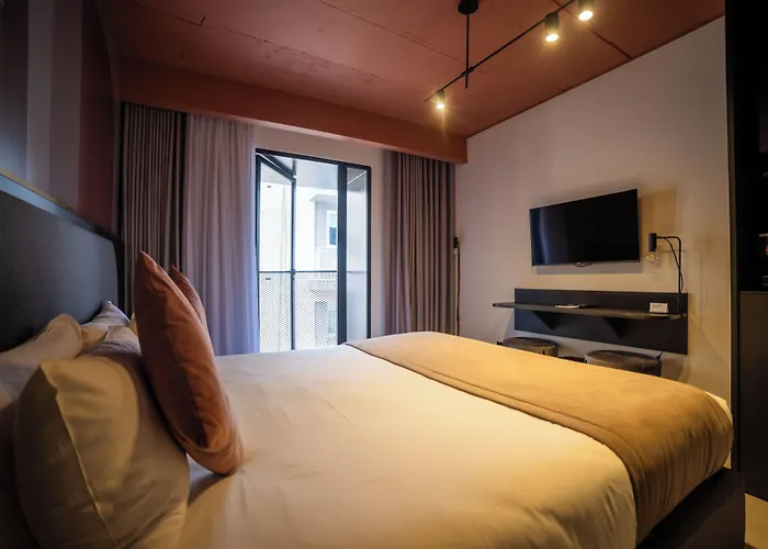 Apartman Eleven By Warren Collection